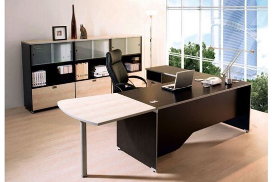 Đặt bàn làm việc theo phong thuỷ với 9 quy luật để thành công